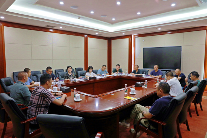 李志琤以普通党员身份参加所在支部党小组党史学习教育专题组织生活会