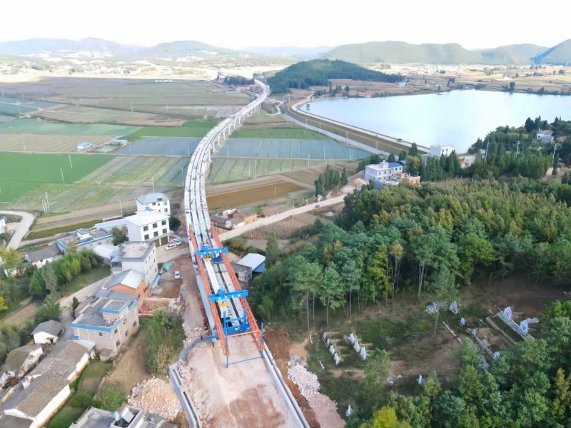 宣富高速土建四分部全部T梁架设完成
